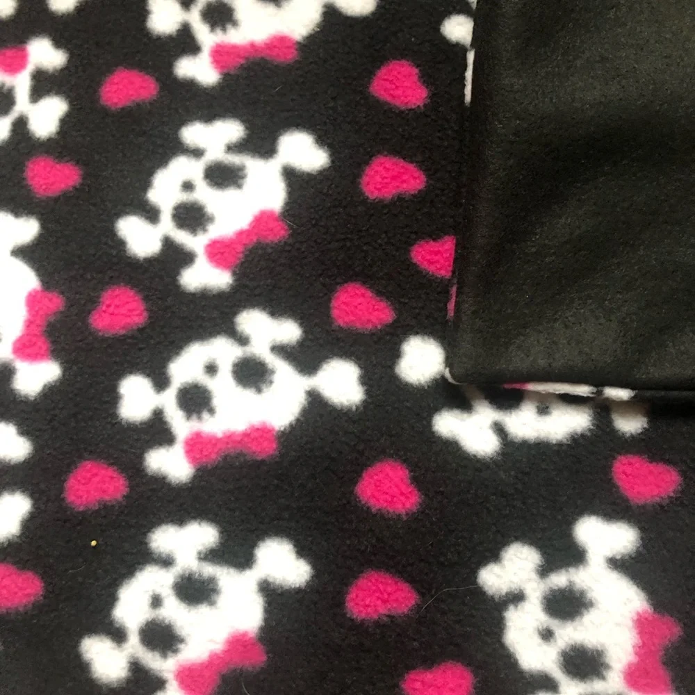 Small Cat or Puppy Blanket Skulls Double Fleece Size 17”x24”